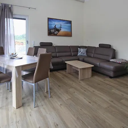 Hafenflair Am Plauer Lägenhet *